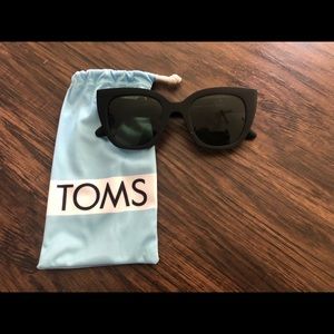 TOMS sunglasses